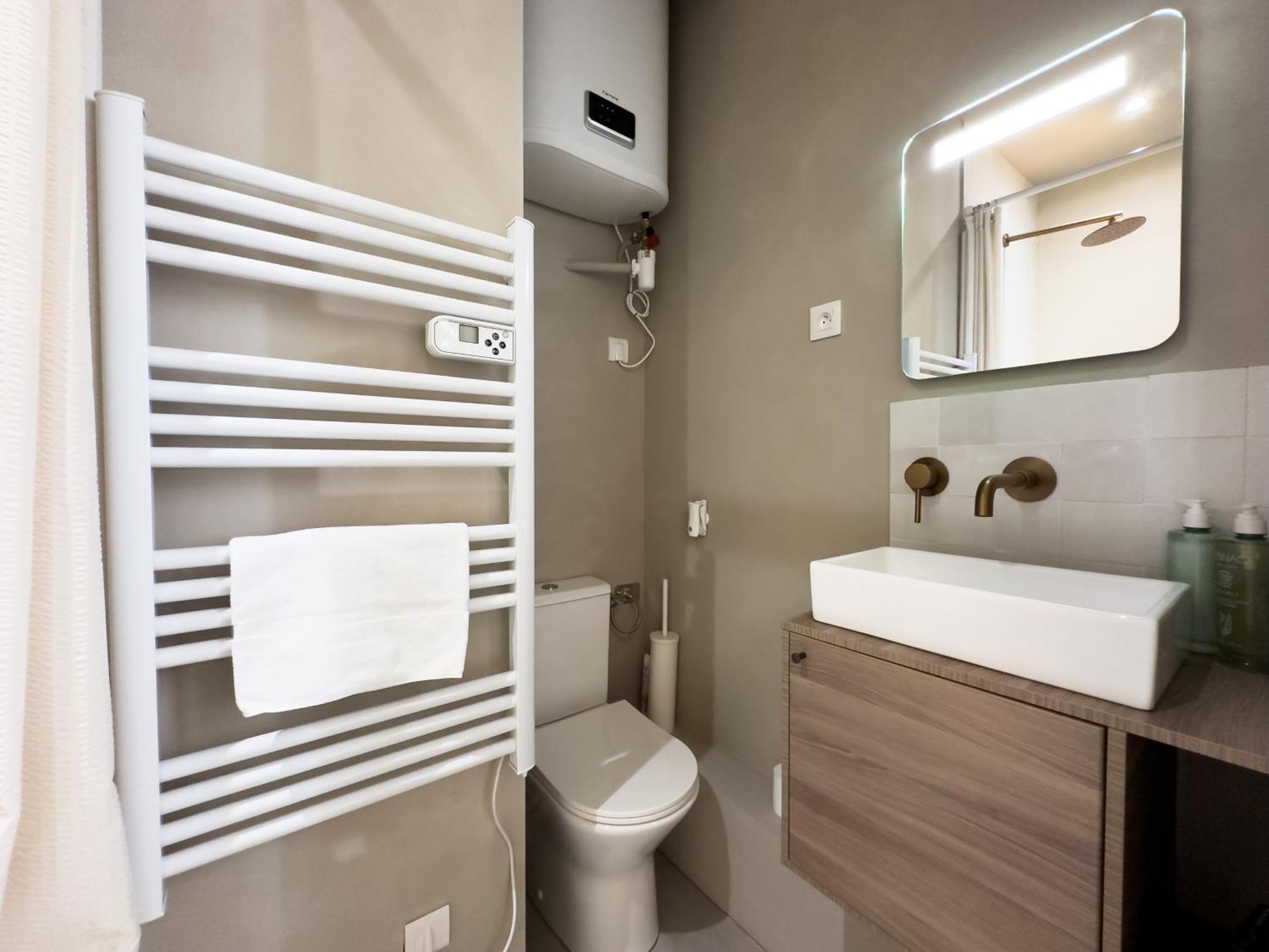 Hypercentre - Le Balcon Des Pyrenees Apartment Pau Exterior photo